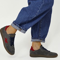 Murphy's-Shoes---Méliné---526-R-Grey-&-Red-Suede-Trainer