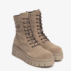 Murphy's-Shoes---NeroGiardini---I618104D-Beige-Suede-Laced-Boot-