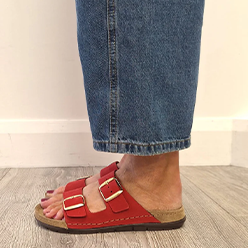 Murphy's-Shoes---Rohde---5865-Cherry-Red-Slider