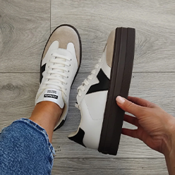 Murphy's-Shoes---Victoria---092172-White-and-Black-V-Platform-Trainer