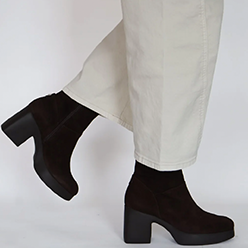 Murphy's-Shoes---Wonders---H-49101-Brown-Suede-Platform-Boot Murphy's-Shoes---Wonders---H-49101-Brown-Suede-Platform-Boot