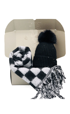 Nina's-Boutique---BEST-OF-IRISH-GS25104-Checkerboard-Scarf-&-Sparkle-Pom-Pom-Hat-Giftset Nina's-Boutique---BEST-OF-IRISH-GS25104-Checkerboard-Scarf-&-Sparkle-Pom-Pom-Hat-Giftset