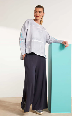 Nina's-Boutique---NAYA-NAS25216-Wide-leg-trouser-with-slit-in-side-seam