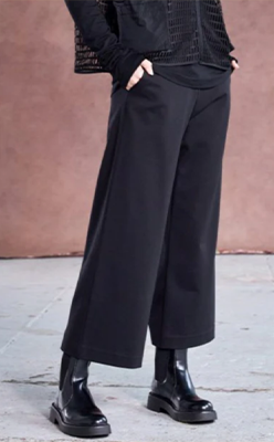 Nina's-Boutique---NAYA-NAW25257-Crop-wide-leg-trouser-with-side-pocket