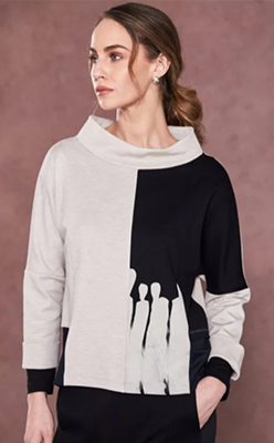 Nina's-Boutique---NAYA-NAW25262-Two-tone-funnel-neck-top-with-placement-print-at-front