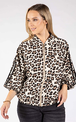 Zapara Leopard Print Zip-Up Jacket Zapara Leopard Print Zip-Up Jacket<br />