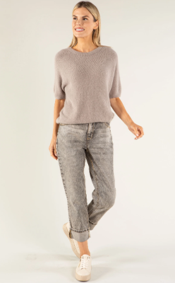 Pamela-Scott---Zapara-Round-Neck-Short-Sleeve-Sweater-in-Superfine-Alpaca