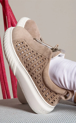 Nina's-Boutique---Andiafora-Libi-Giglio-Suede-Chunky-Sneaker