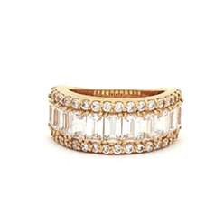 Desert-Diamonds---Baguette-and-Brilliant-Half-eternity-band-gold