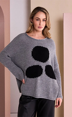 NAYA NAW26261 Round Neck Knit With Spot NAYA NAW26261 Round Neck Knit With Spot<br />
