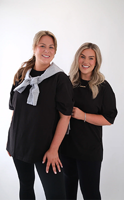 CLEO SHORT SLEEVE T-SHIRT BLACK<br />
